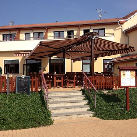 Apartmany, Penzion, Wellness U Zlate Rybky Vyškov Eksteriør bilde