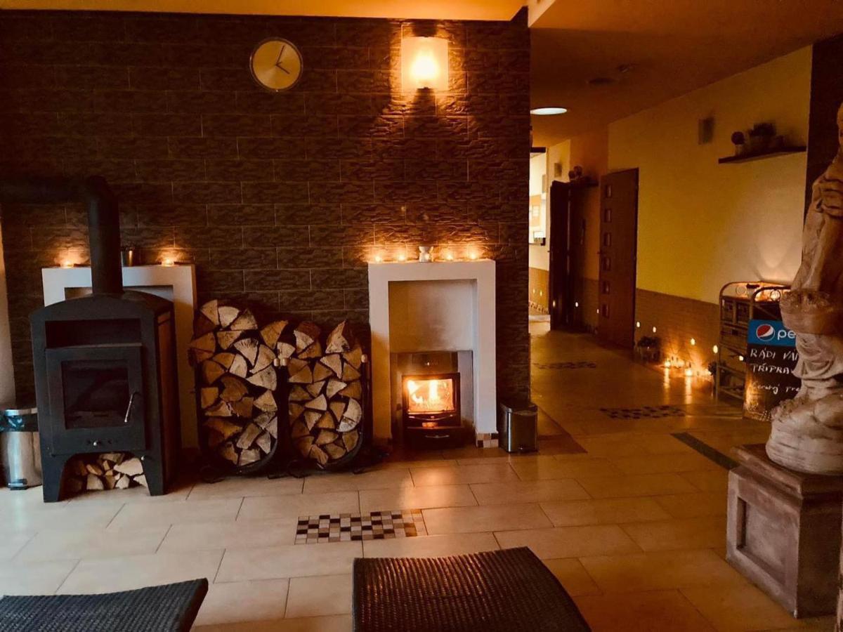 Apartmany, Penzion, Wellness U Zlate Rybky Vyškov Eksteriør bilde