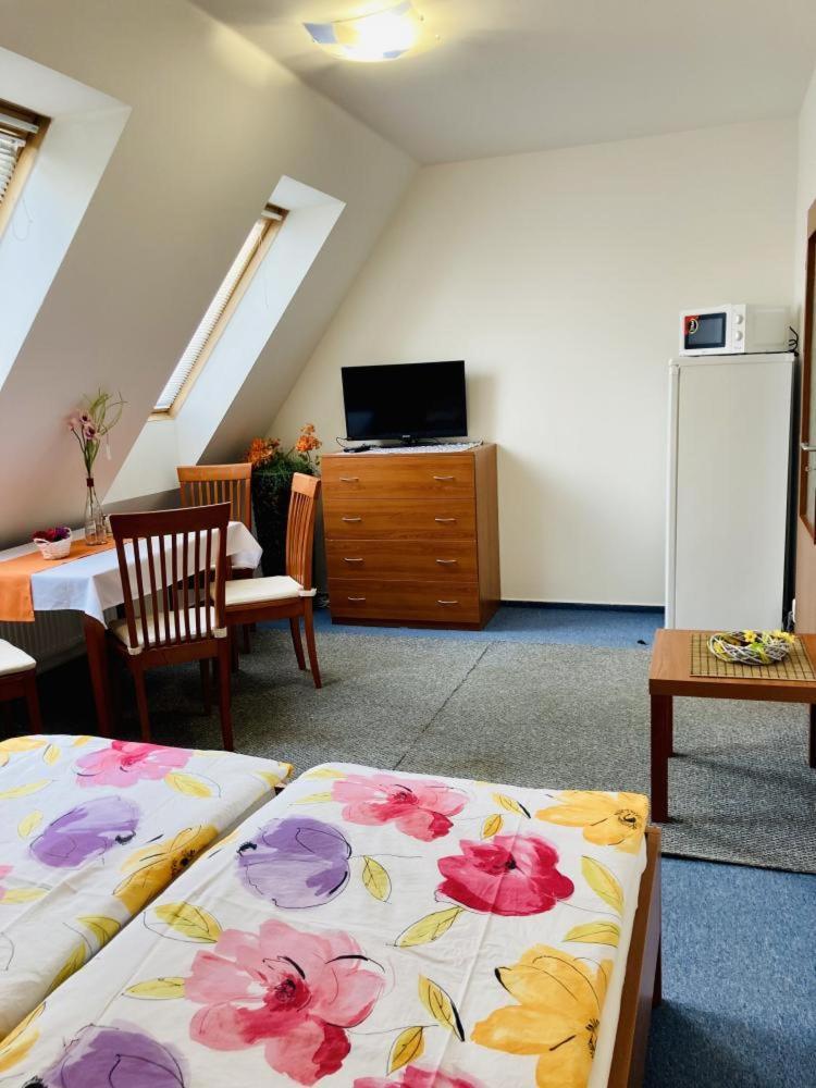 Apartmany, Penzion, Wellness U Zlate Rybky Vyškov Eksteriør bilde