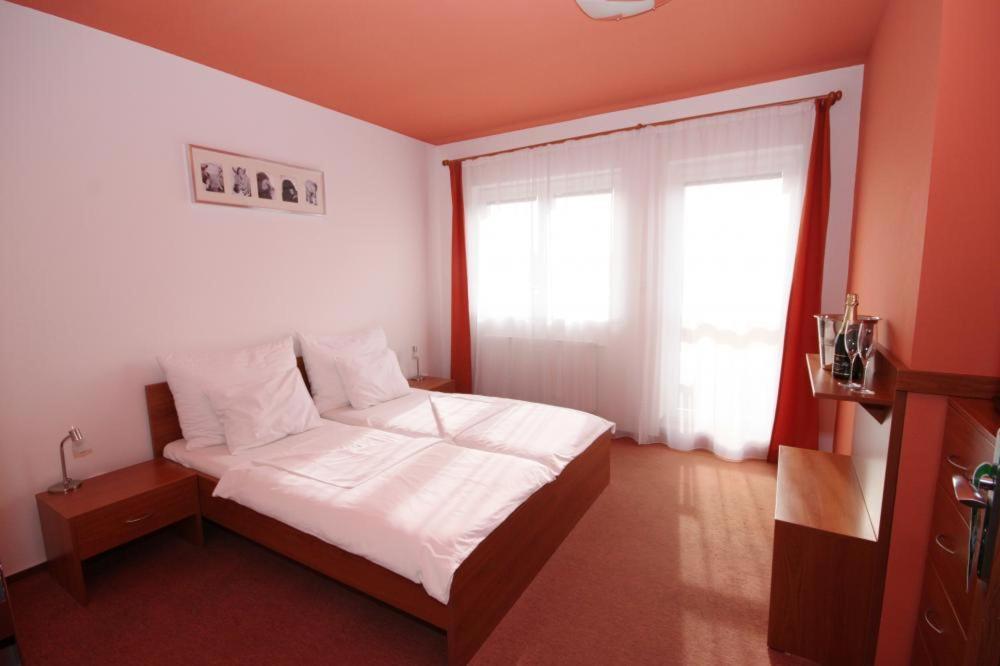 Apartmany, Penzion, Wellness U Zlate Rybky Vyškov Eksteriør bilde