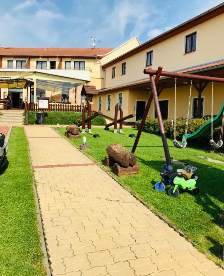 Apartmany, Penzion, Wellness U Zlate Rybky Vyškov Eksteriør bilde