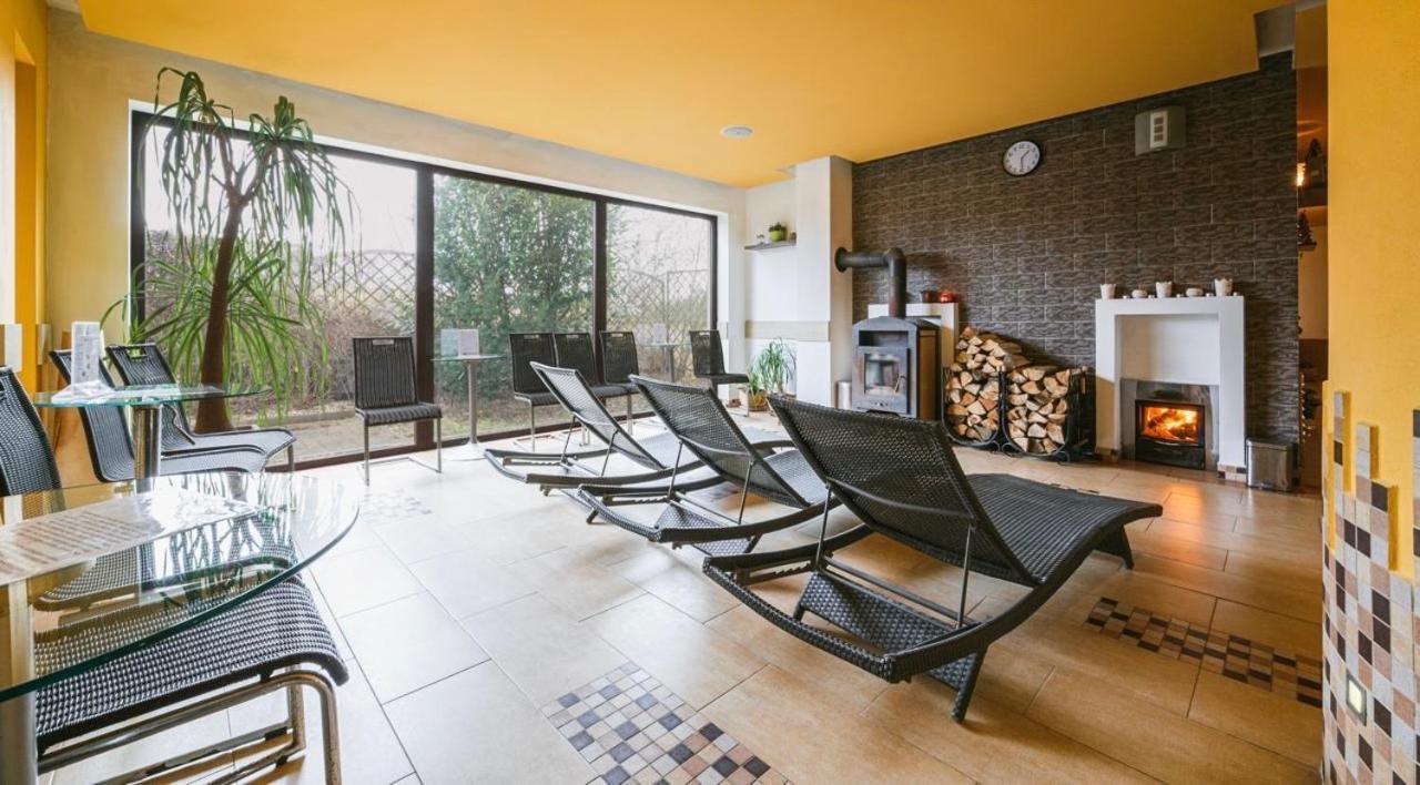 Apartmany, Penzion, Wellness U Zlate Rybky Vyškov Eksteriør bilde
